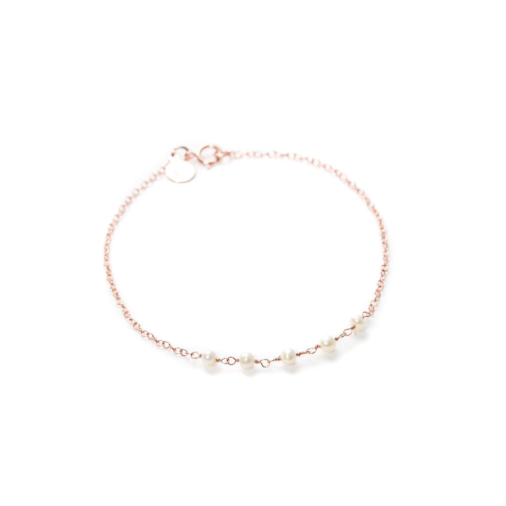 Applepear Handcrafted Jewelry - Strand Bracelet - Rose Gold with White Freshwater Pearl